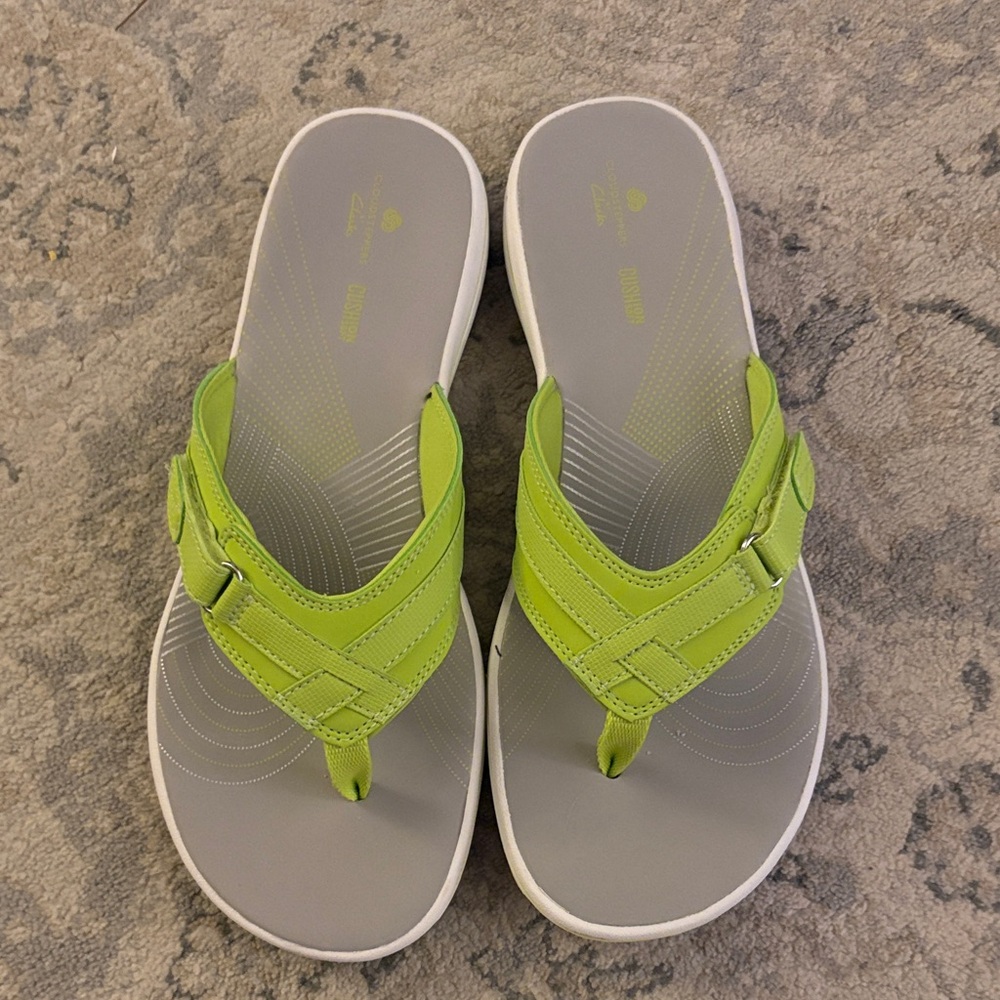 Clarks Lime Green and Aqua Flip Flops Cloudsteppers